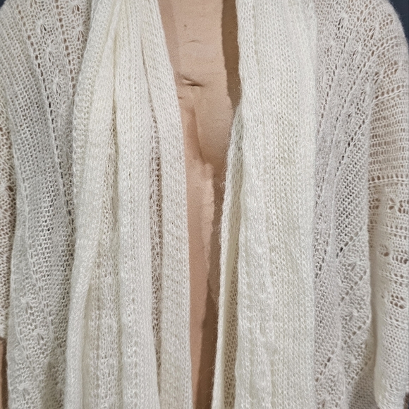 Vtg BEN GOODMAN Ivory Knit Open Poncho Pom Side Attached Scarf Cardigan OS - Picture 7 of 9